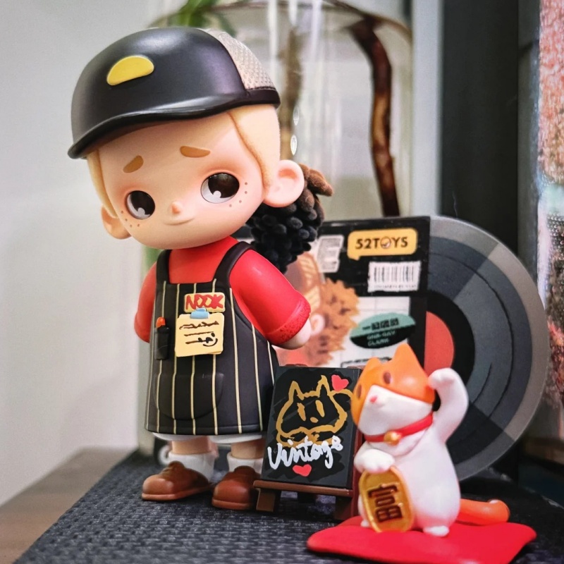 52toys Nook In Vintage Store S - Vintage Collectible Toy Store ulasan dan harga